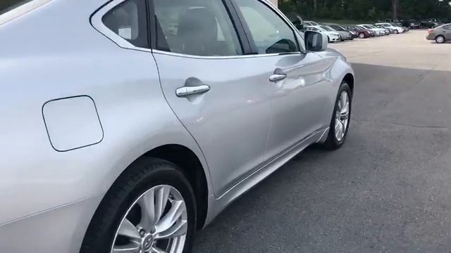 2011 Infiniti M37 смотреть онлайн