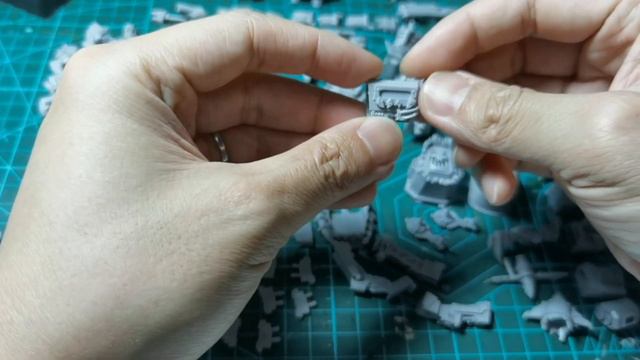 Unboxing and reviewing Airborn Shokk Skwad from Artel W Miniatures смотреть онлайн