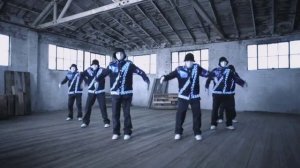 Групповой танец