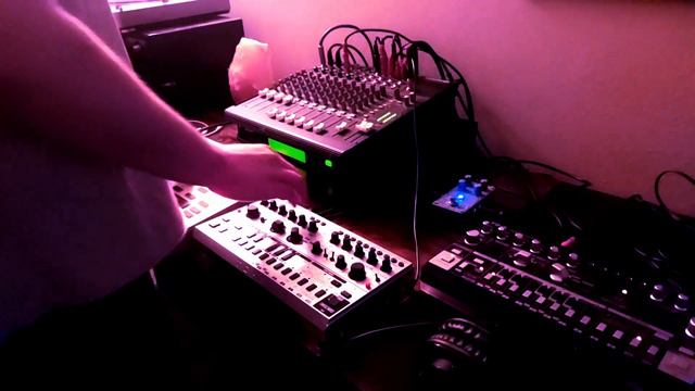 Acid Jam with RD9, TD3MO, & TD3 смотреть онлайн