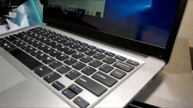 YELLYOUTH Netbook 14 inch Thin and Light Mini Notebook Laptop Full HD Test From Amazon смотреть онлайн
