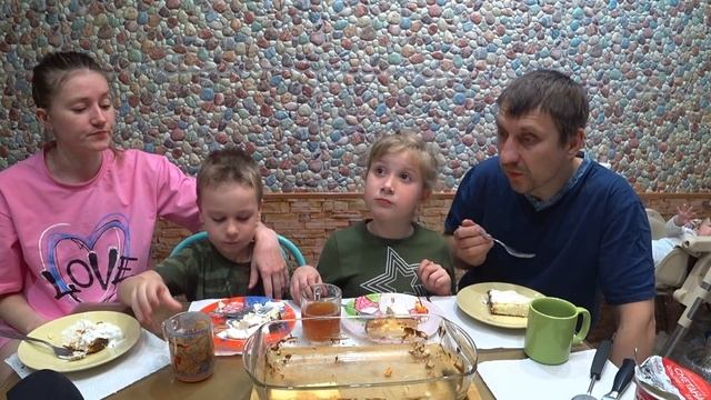 МУКБАНГ ТВОРОЖНАЯ ЗАПЕКАНКА | MUKBANG COTTAGE CHEESE CASSEROLE #mukbang #мукбанг смотреть онлайн