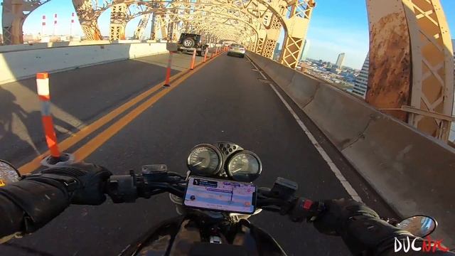 Ghostbusters and HOW to ride in New York City so people think you're a LOCAL - Ducati NYC Vlog v155 смотреть онлайн