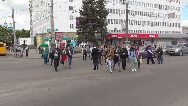 Сумы и Сумчане.Перекрёсток Иллинской и реки Стрелки улиц. смотреть онлайн