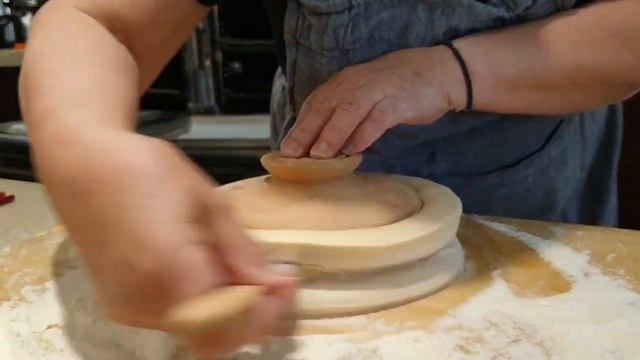 Baking Prosfora (Greek) смотреть онлайн