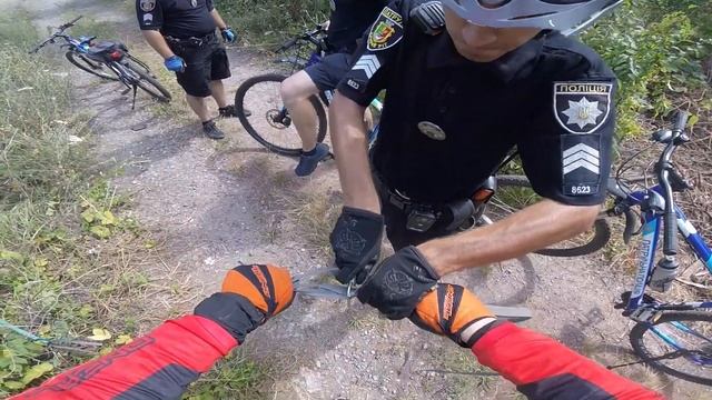 Уроки выживания на эндуро. Как доехать если сломался руль! смотреть онлайн