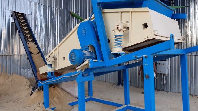 Грохот ГВ-10 в работе на производстве кирпича