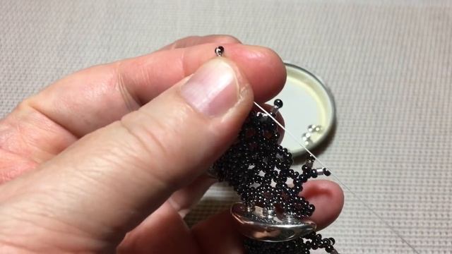 Колье "Стальное". Колье на бисерной основе со вставками. смотреть онлайн