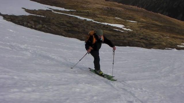 Ski Touring - Top Tips for Performing Kick Turns with Glenmore Lodge смотреть онлайн