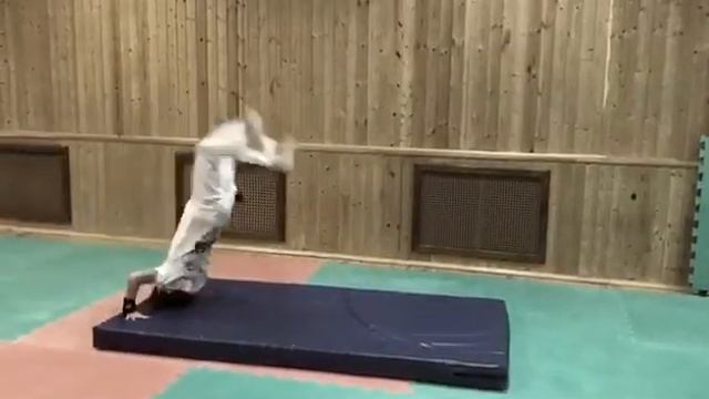 Склёпка пати смотреть онлайн