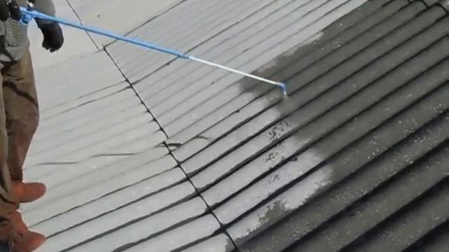 Защита крыши от мха. Нанесение антисептика для шифера. 2012 г. - SHIFER.by смотреть онлайн