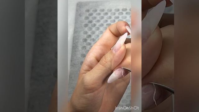 Комби маникюр и дизайн золотая втирка, матовый топ смотреть онлайн