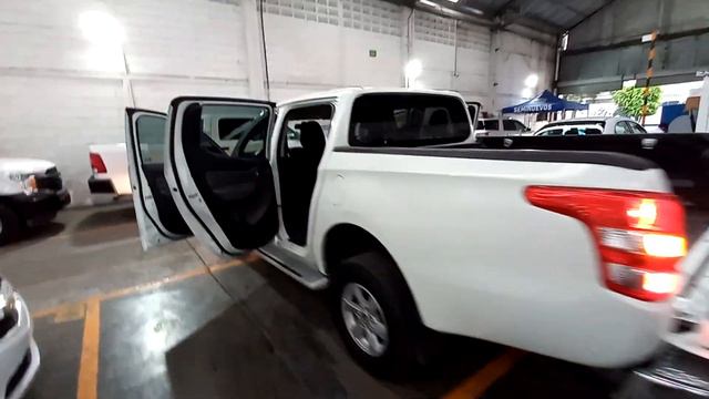 Mitsubishi L200 Doble Cabina 4x4 2017 смотреть онлайн
