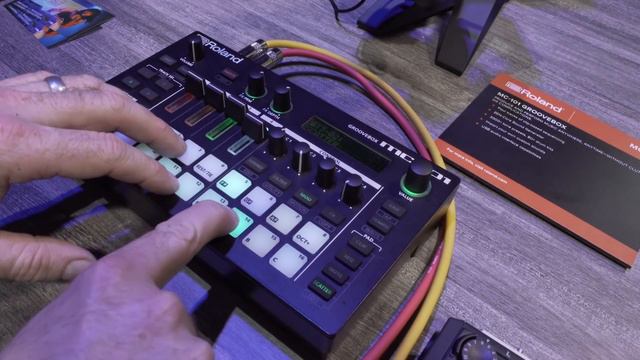 Flailing around on the Roland MC 101 at NAMM 2020 смотреть онлайн