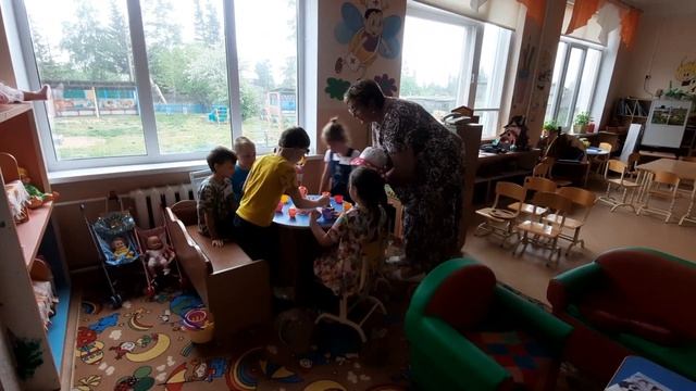 Сюжетно-ролевая игра Семья. Магазин. смотреть онлайн