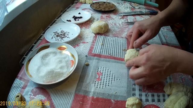 Выпечка в виде птиц смотреть онлайн