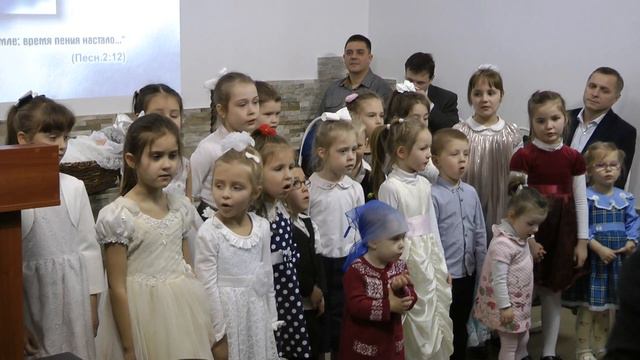 Радуется ныне вся земля, что на Вифлемские поля, мудрецам впервые весть пришла смотреть онлайн