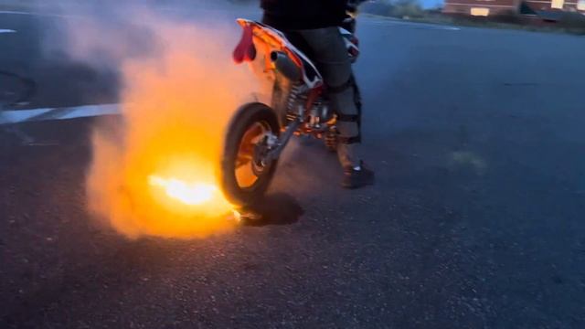 Бернаут на питбайке kayo tt140 (без электро стартера) 2022 смотреть онлайн