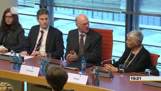 The German Bundestag: Young people spoke with writer Ruth Klüger смотреть онлайн