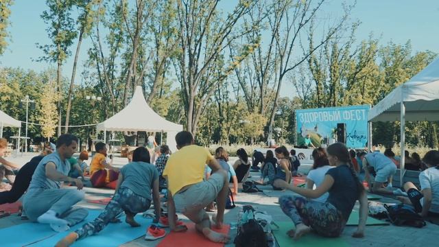 #Йогамарафон. Всемирный день Йоги в Краснодаре, 25.06.2016. смотреть онлайн