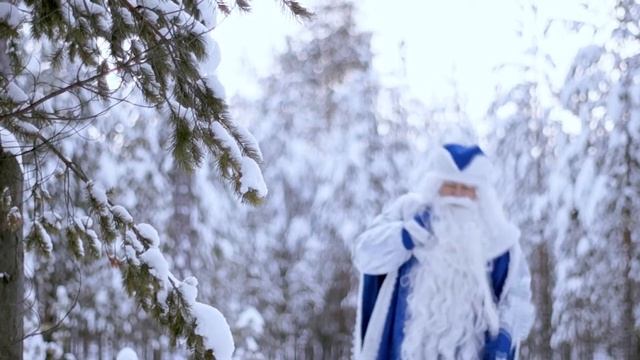 Дед Мороз и Снегурочка уже в пути смотреть онлайн