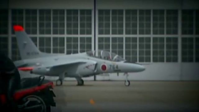 Kawasaki filme 25 ans d'histoire de ses sportives Ninja смотреть онлайн