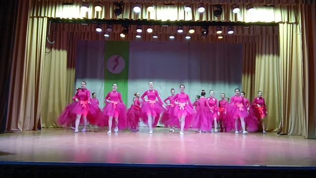 Лучший день - н.анс.совр. танца Импульс, анс.Экспрессия, хор. ст.Капельки. "Танцевальные ритмы-2024" смотреть онлайн