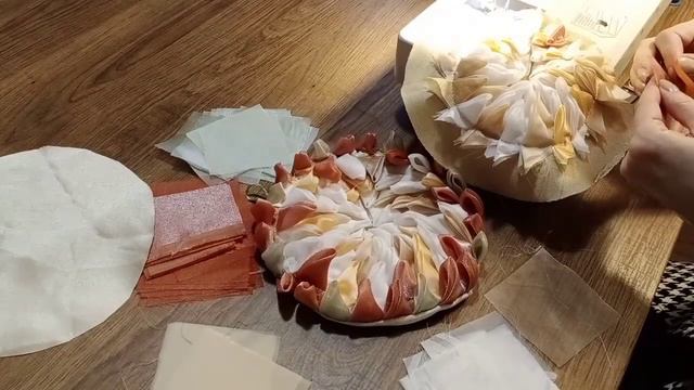 Видео урок кружка рукоделия «Весёлый лоскуток». Декор из лоскутков "Цветок" смотреть онлайн