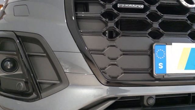 New 2021 Audi Q5 in Daytona grey with rear OLED Lights | red brake calipers |20 inch wheels смотреть онлайн