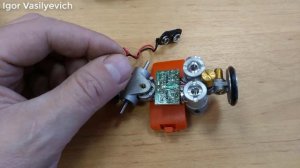 Ремонт лазерного уровня. Не горит один или несколько лучей. Black Decker LZR 6 Как разобрать уровен