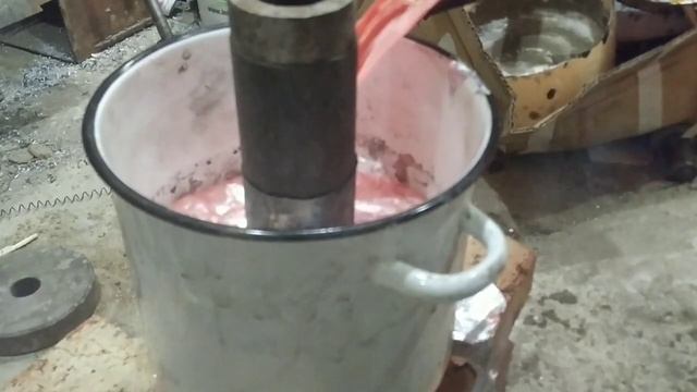 Литьё алюминия, болванка 200мм под шкив. Вторая попытка, успешно. смотреть онлайн