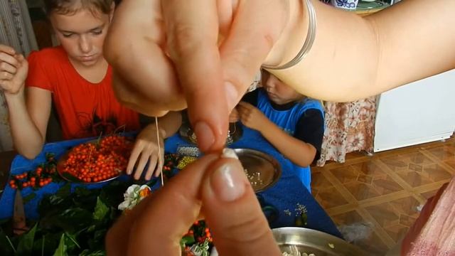 Гирлянды смотреть онлайн