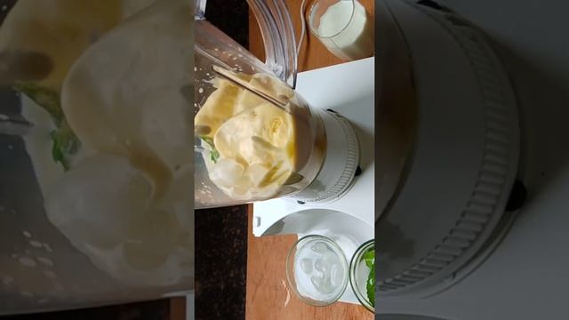 Mango mint Ice Cream Shake। Mango shake।summer drink। mango shake recipe।#shorts2022। #youtubeshort смотреть онлайн