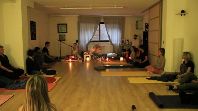 Мантра Сита Рам. Баджан и киртан-это моя любовь/ Sita Ram kirtan смотреть онлайн