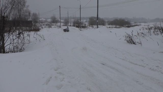 Пробую вездеходик на скорости. смотреть онлайн