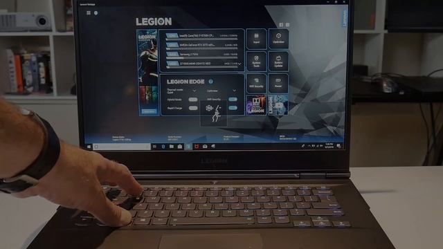 Lenovo Legion Y740 500 Nit Vs Y540 300 Nit