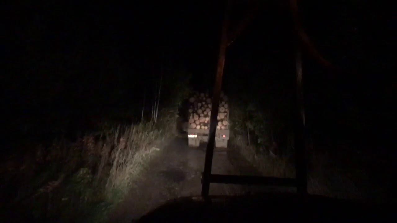 Лесовозные будни!) Шоссейник в поле, после дождя))) смотреть онлайн