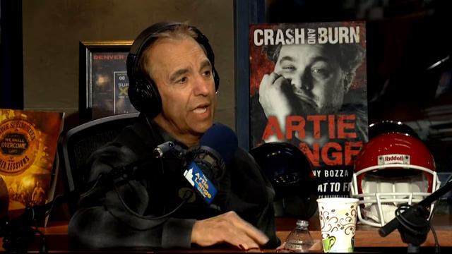 The Artie Lange Show - Jay Thomas (in-studio) Part 2 смотреть онлайн