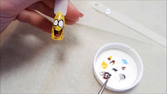 Рисуем Спанч Боба. Мультяшные дизайны на ногтях. смотреть онлайн