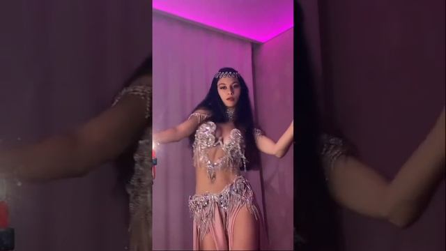 Какой ваш идеал фигуры ?? #bellydance #восточныетанцы #танцы #танецживота смотреть онлайн