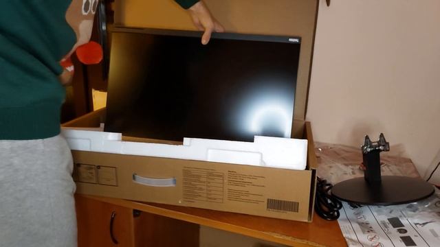 Lenovo ThinkVision S28U-10 28 " 4K IPS Monitor - Unboxing & First Start смотреть онлайн