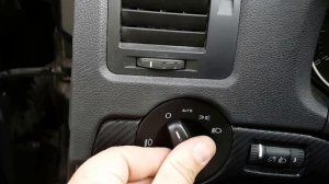 Снятие переключателя фар Skoda Octavia