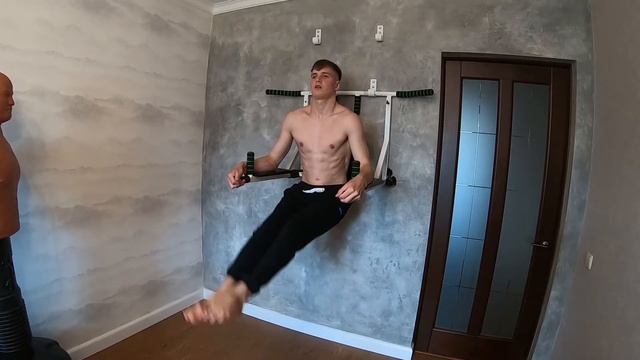 Как Накачать Пресс На Турнике смотреть онлайн