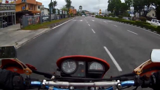 Kuching City - Honda MTX200 #4 смотреть онлайн