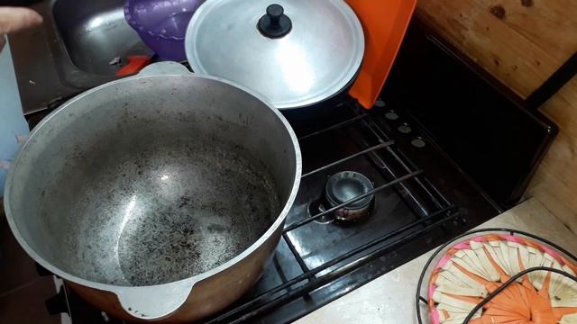 Жаркое из свиных хвостов смотреть онлайн