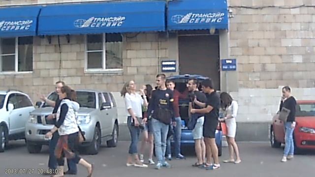 Много народу в машине смотреть онлайн