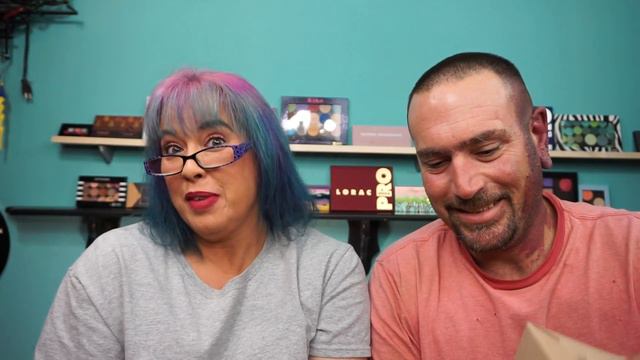 Luxe Pineapple Post Nov and Dec unboxing смотреть онлайн