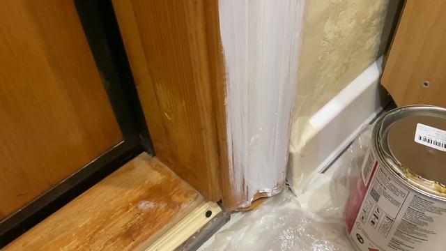 КАК И ЧЕМ ПОКРАСИТЬ ВХОДНУЮ ДВЕРЬ ИЗНУТРИ В БЕЛЫЙ ЦВЕТ БЕЗ ШЛИФОВКИ И ГРУНТОВКИ. АЛКИДНАЯ ЭМАЛЬ смотреть онлайн