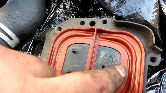 Putting NEW boost pipes on my ford focus смотреть онлайн
