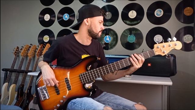 Baixo Fender Squier Deluxe! смотреть онлайн